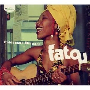 Fatoumata Diawara : Derrière la douceur mandingue, la rébellion .. "vidéo" Fatoumata Diawara : Derrière la douceur mandingue, la rébellion .. "vidéo"