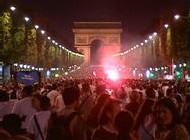 LA FRANCE FETE LA VICTOIRE DES BLEUS LA FRANCE FETE LA VICTOIRE DES BLEUS