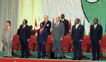 DISCOURS DE FETE NATIONALE EN FRANCE : JACQUES CHIRAC PLAIDE POUR UN DEVELOPPEMENT DE L’AFRIQUE DISCOURS DE FETE NATIONALE EN FRANCE : JACQUES CHIRAC PLAIDE POUR UN DEVELOPPEMENT DE L’AFRIQUE