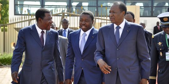 L'Afrique de l'Ouest exige un gouvernement d'union au Mali d'ici fin juillet L'Afrique de l'Ouest exige un gouvernement d'union au Mali d'ici fin juillet