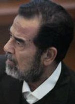 Irak : Saddam Hussein évacué du tribunal Irak : Saddam Hussein évacué du tribunal