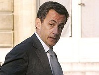 SENEGAL: SARKOZY PREND ROYAL DE VITESSE