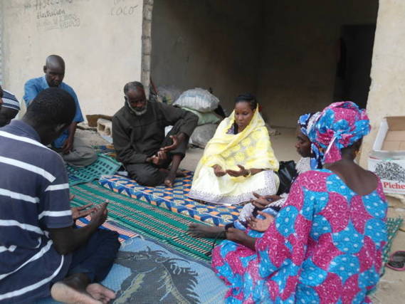 Grève de la faim des Réfugiés Mauritaniens au Sénégal : L’AVOMM apporte son soutien (c’était en 1992).