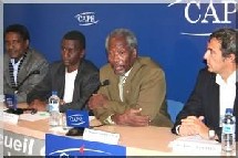 Rencontre Ely/ partis politiques :Un opposant au CMJD est né par moulay Rencontre Ely/ partis politiques :Un opposant au CMJD est né par moulay