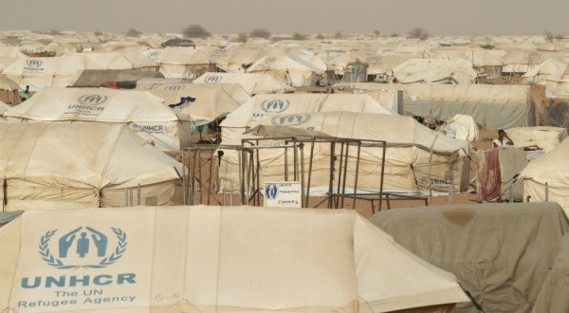 Le camp de réfugiés de M'Béra dans le sud de la Mauritanie Le camp de réfugiés de M'Béra dans le sud de la Mauritanie