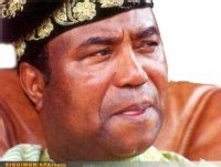 L’ancien président béninois, Nicéphore Soglo agressé à Paris L’ancien président béninois, Nicéphore Soglo agressé à Paris