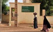 Mali: Aqmi arrête des dizaines de femmes non voilées à Tombouctou Mali: Aqmi arrête des dizaines de femmes non voilées à Tombouctou
