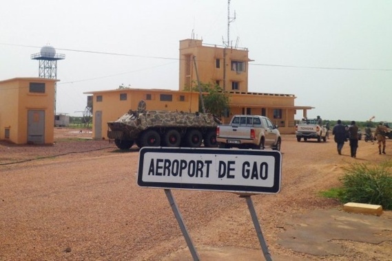 Mali: les troupes françaises prennent le contrôle de l'aéroport de Gao Mali: les troupes françaises prennent le contrôle de l'aéroport de Gao