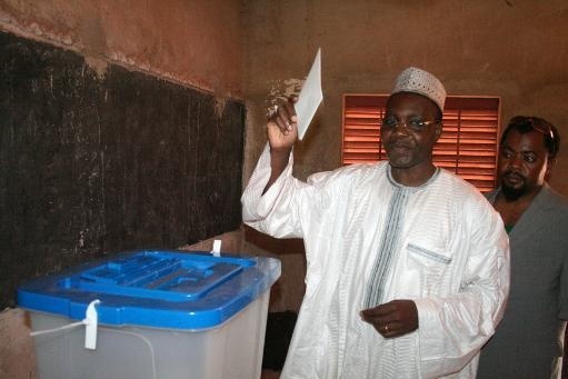 Le candidat pour la démocratie au Mali (Adéma), Dramane Dembélé, le 28 juillet 2013, jour du vote Le candidat pour la démocratie au Mali (Adéma), Dramane Dembélé, le 28 juillet 2013, jour du vote