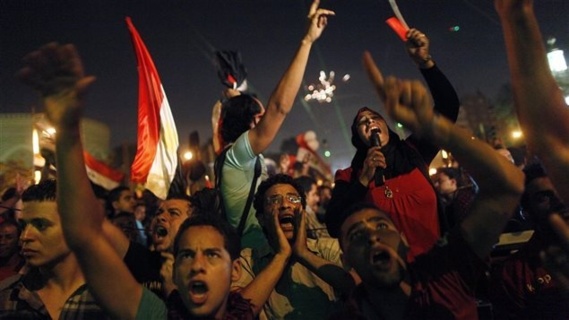 L'Égypte, entre révolution populaire et pouvoir militaire L'Égypte, entre révolution populaire et pouvoir militaire