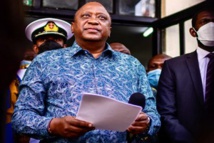 Biden reçoit Kenyatta, premier chef d'Etat africain invité à la Maison Blanche Biden reçoit Kenyatta, premier chef d'Etat africain invité à la Maison Blanche