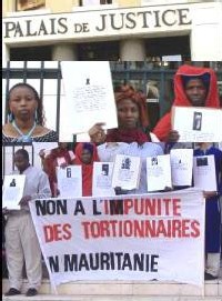 Une nouvelle transition commence Un des premiers objectifs de Sidi Ould Cheikh Abdallahi est de construire un véritable Etat de droit. Une nouvelle transition commence Un des premiers objectifs de Sidi Ould Cheikh Abdallahi est de construire un véritable Etat de droit.
