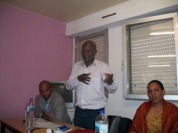 Compte rendu de l’assemblée générale de l’AVOMM tenue le 27 octobre 2013 Compte rendu de l’assemblée générale de l’AVOMM tenue le 27 octobre 2013