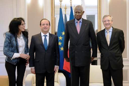 De g à d: la ministre de la francophonie Yamina Benguigui, le président de la République François Hollande, le secrétaire général de l'organisation internationale de la francophonie Abdou Diouf et son administrateur général Clément Duhaime De g à d: la ministre de la francophonie Yamina Benguigui, le président de la République François Hollande, le secrétaire général de l'organisation internationale de la francophonie Abdou Diouf et son administrateur général Clément Duhaime
