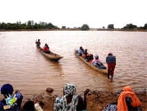 Matam : complaintes de piroguiers au sujet de la fermeture de la frontière Matam : complaintes de piroguiers au sujet de la fermeture de la frontière