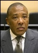 Charles Taylor refuse de comparaître à son procès Charles Taylor refuse de comparaître à son procès