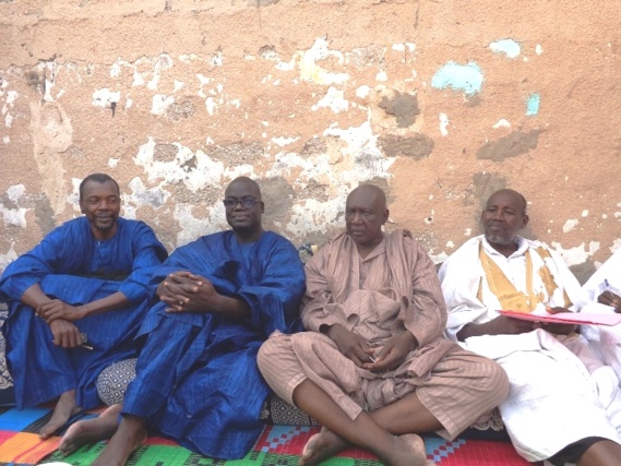 Présidentielle du 21 juin: Le directoire de campagne de l’AJD/MR choisit Arafat pour sa première sortie. «N’entendez pas par le ventre mais, plutôt, par l’oreille.» Présidentielle du 21 juin: Le directoire de campagne de l’AJD/MR choisit Arafat pour sa première sortie. «N’entendez pas par le ventre mais, plutôt, par l’oreille.»