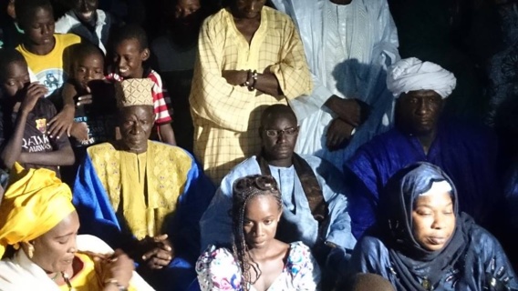 En images :  Monsieur Ibrahima Moctar Sarr, candidat à l'élection présidentielle du 21 juin 2014, à Boghé. En images :  Monsieur Ibrahima Moctar Sarr, candidat à l'élection présidentielle du 21 juin 2014, à Boghé.