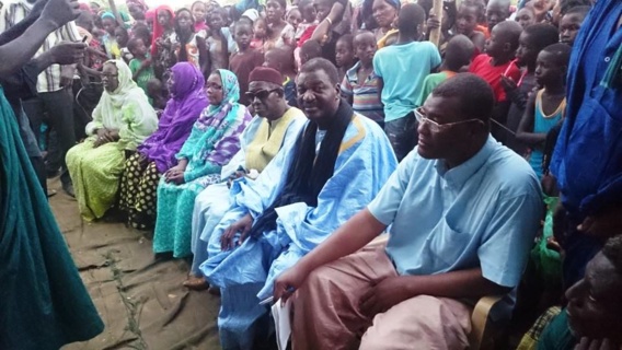 En images: Ce dimanche 15 juin 2014 la population de Magama très enjouée et déterminée à soutenir le candidat Ibrahima Moctar Sarr En images: Ce dimanche 15 juin 2014 la population de Magama très enjouée et déterminée à soutenir le candidat Ibrahima Moctar Sarr