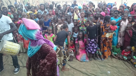 En images: Ce dimanche 15 juin 2014 la population de Magama très enjouée et déterminée à soutenir le candidat Ibrahima Moctar Sarr En images: Ce dimanche 15 juin 2014 la population de Magama très enjouée et déterminée à soutenir le candidat Ibrahima Moctar Sarr