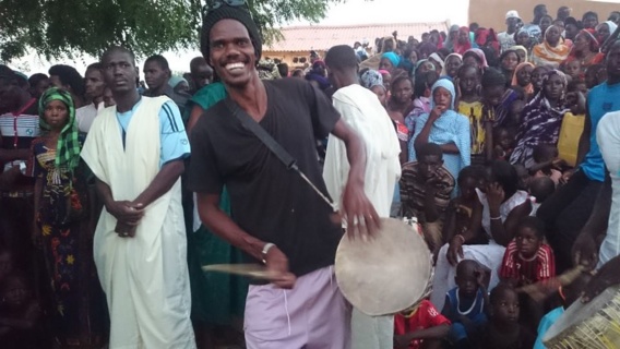 En images: Ce dimanche 15 juin 2014 la population de Magama très enjouée et déterminée à soutenir le candidat Ibrahima Moctar Sarr En images: Ce dimanche 15 juin 2014 la population de Magama très enjouée et déterminée à soutenir le candidat Ibrahima Moctar Sarr