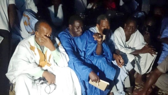 En images:  mardi soir, la population de Kiffa reçoit le candidat à l'élection présidentielle du 21 juin 2014, Monsieur Ibrahima Moctar Sarr.   En images:  mardi soir, la population de Kiffa reçoit le candidat à l'élection présidentielle du 21 juin 2014, Monsieur Ibrahima Moctar Sarr.