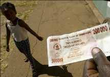 Billet de 20.000 zim dollars, lancé début août pour faire face à l'inflation Billet de 20.000 zim dollars, lancé début août pour faire face à l'inflation