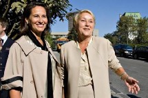 Mme Ségolène Royal, Mme Pauline Marois (Chef du Parti Québécois) Mme Ségolène Royal, Mme Pauline Marois (Chef du Parti Québécois)