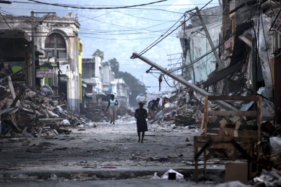 Haïti: 5 ans depuis la catastrophe qui a fait   300,000 morts.....Vidéo: Wyclef Jean chante Haïti.