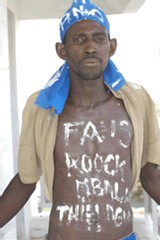 Fan du chanteur, Cheikh Demba Dia - Djiby Sy marche 600 km de Thilogne à Dakar pour retrouver le rocker Fan du chanteur, Cheikh Demba Dia - Djiby Sy marche 600 km de Thilogne à Dakar pour retrouver le rocker