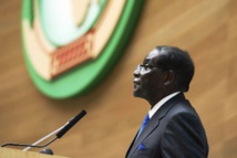 Mugabe et compagnie : 400 ans de satrapie Mugabe et compagnie : 400 ans de satrapie