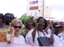 Le Sénégal fait la part belle aux femmes, mais les vieux réflexes persistent Le Sénégal fait la part belle aux femmes, mais les vieux réflexes persistent