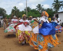Le Festival des Divinités Noires célèbre la force de la culture vaudou Le Festival des Divinités Noires célèbre la force de la culture vaudou