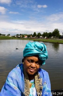 Hadja Rabiatou Diallo : la femme qui a fait plier Lansana Conté Hadja Rabiatou Diallo : la femme qui a fait plier Lansana Conté