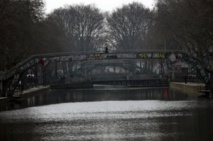 Paris : un homme meurt noyé lors d’une rixe entre migrants