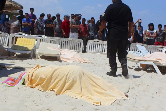 Tunisie: Carnage dans un hôtel: 28 morts.
