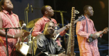 Décès du musicien malien Toumani Diabaté, un "maître de la kora" Décès du musicien malien Toumani Diabaté, un "maître de la kora"