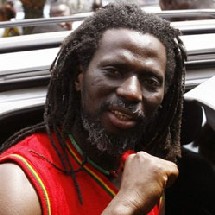 Tiken Jah en concert gratuit à Bamako en cas de sacre des 'Aigles' du Mali à la CAN Tiken Jah en concert gratuit à Bamako en cas de sacre des 'Aigles' du Mali à la CAN