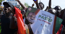 Le parti au pouvoir au Sénégal remporte plus des trois quarts des sièges de députés Le parti au pouvoir au Sénégal remporte plus des trois quarts des sièges de députés