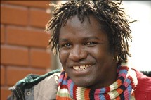Un voyage, tous rires payés avec Boucar Diouf Un voyage, tous rires payés avec Boucar Diouf