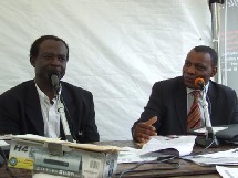 Un politologue fustige la mal-gouvernance en Afrique Un politologue fustige la mal-gouvernance en Afrique