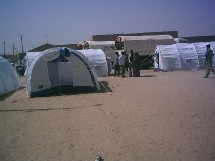 Les éléments du deuxième contingent des réfugiés mauritaniens passent leur première nuit dans leurs sites d'installation Les éléments du deuxième contingent des réfugiés mauritaniens passent leur première nuit dans leurs sites d'installation