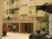 Le Ministère de la Santé prend feu Le Ministère de la Santé prend feu