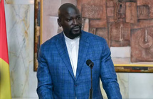 En Guinée, un projet de Constitution taillé pour le général Mamadi Doumbouya