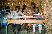 Environ 33 millions d'enfants ne vont pas à l'école, Afrique sub-saharienne Environ 33 millions d'enfants ne vont pas à l'école, Afrique sub-saharienne