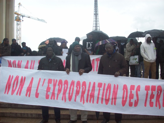 Nous n'avons pas oublié les massacres et déportations des noirs mauritaniens au Sénégal et au Mali d'avril 1989 (reportage photos de la manif de 2019 à Paris).)