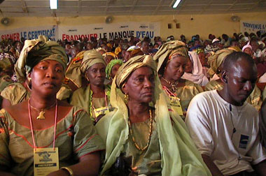 Le Forum des peuples appelle à la suppression de la Banque mondiale Le Forum des peuples appelle à la suppression de la Banque mondiale