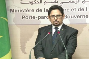 "Il n'y a pas de fosses communes et nous ne sommes pas au courant de leur découverte" (Porte-parole du Gouvernement) "Il n'y a pas de fosses communes et nous ne sommes pas au courant de leur découverte" (Porte-parole du Gouvernement)