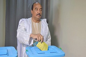 Mauritanie – Lô Gourmo Abdoul : « Si Aziz voulait changer la Constitution, ce serait un coup d’État » Mauritanie – Lô Gourmo Abdoul : « Si Aziz voulait changer la Constitution, ce serait un coup d’État »