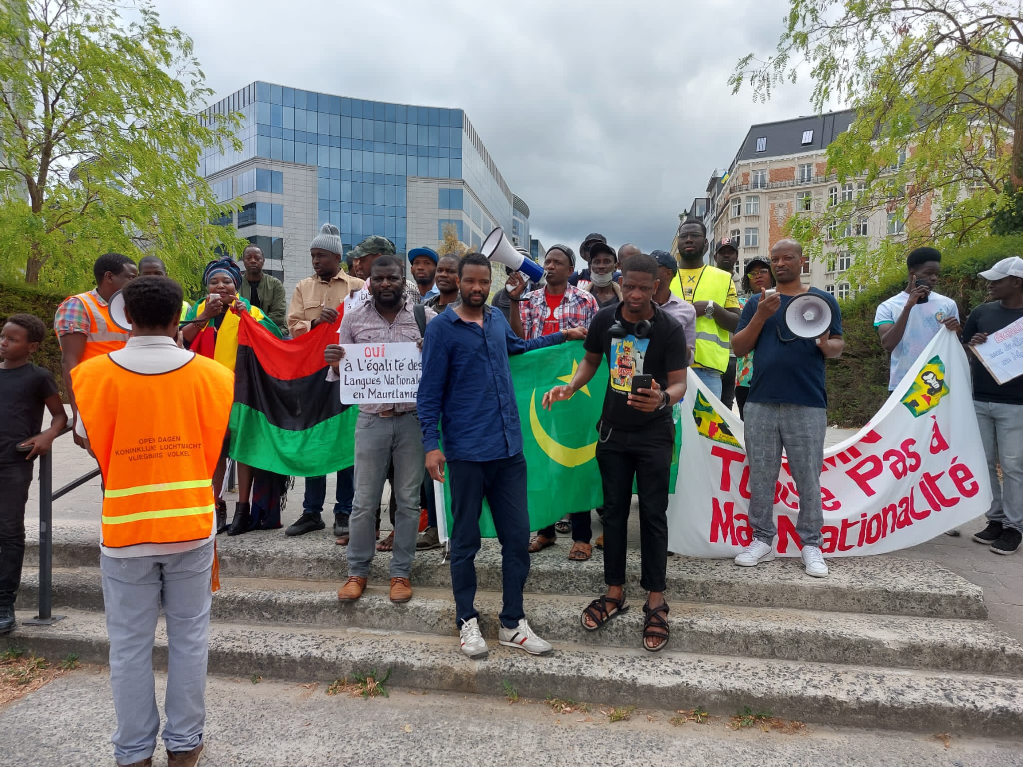 Bruxelles : Touche pas à ma Nationalité manifeste pour l’officialisation des langues nationales en Mauritanie